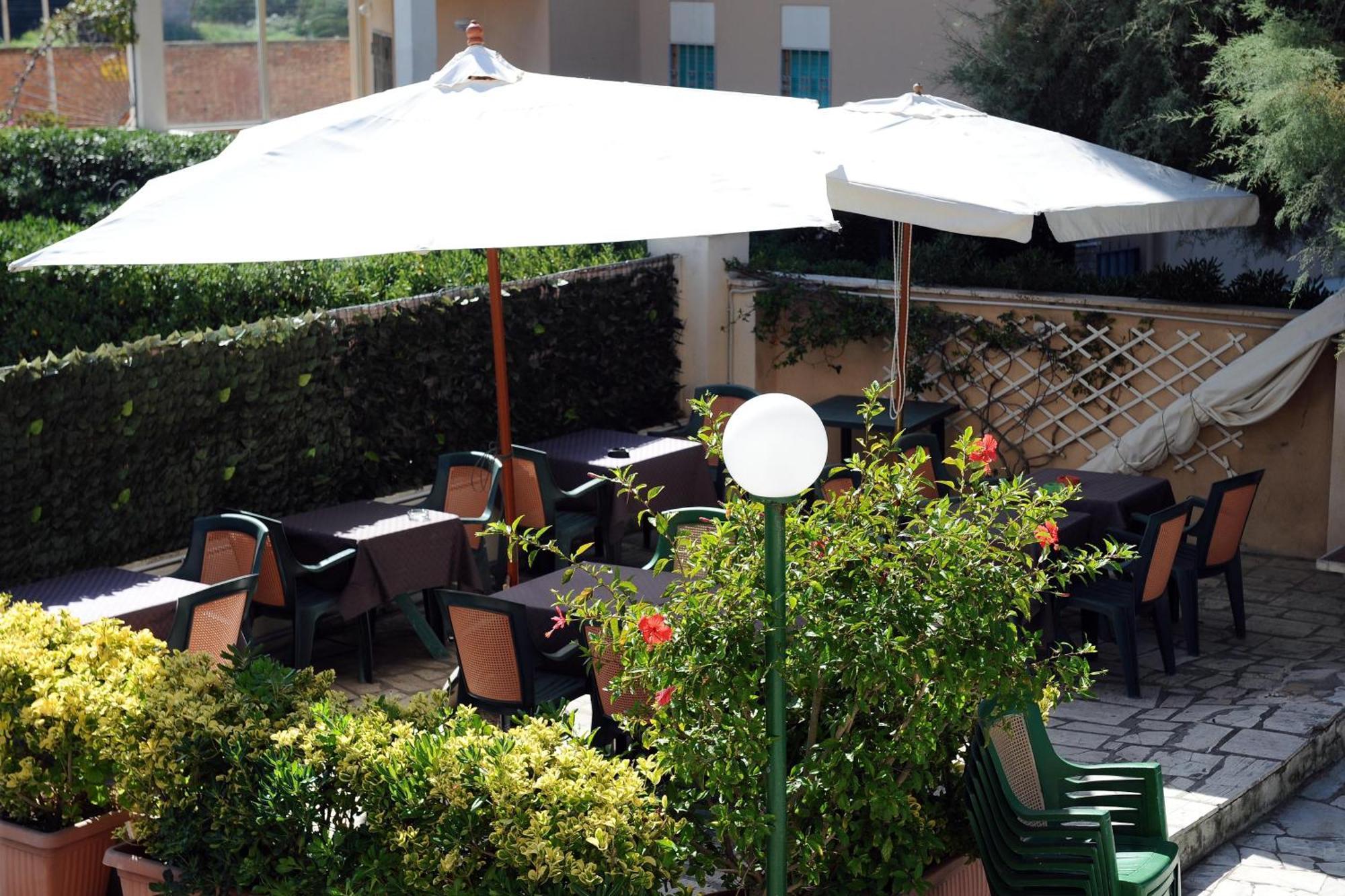 Albergo Villa Marina Anzio Eksteriør billede